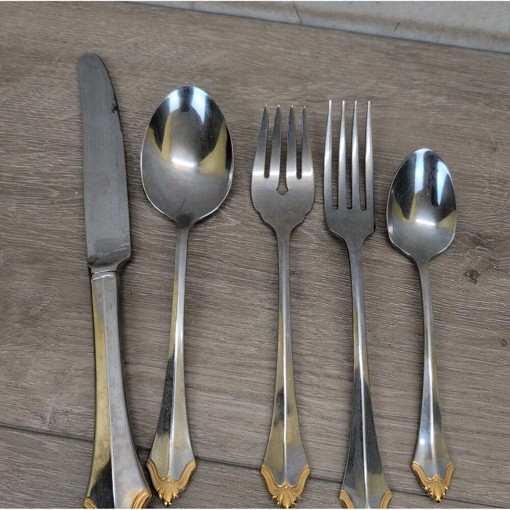 Set Of 4 Oneida Golden Kenwood 5-Piece Flatware Place Settings (20 Piece Set)
